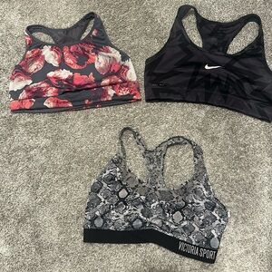 Medium size sports bra lot. Victoria’s Secret, Nike.